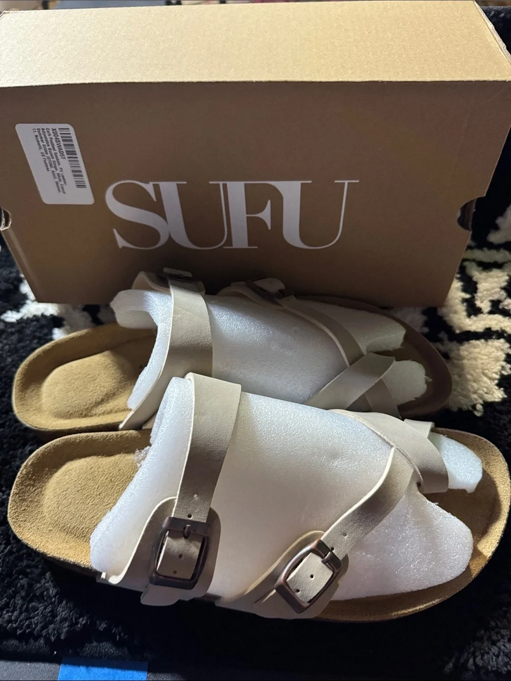 NWT Women’s Beige Strappy Buckle cork Sandals size 11m women’s